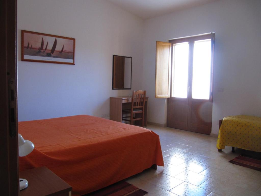 Agriturismo Torre Del Golfo Cropani Habitación foto