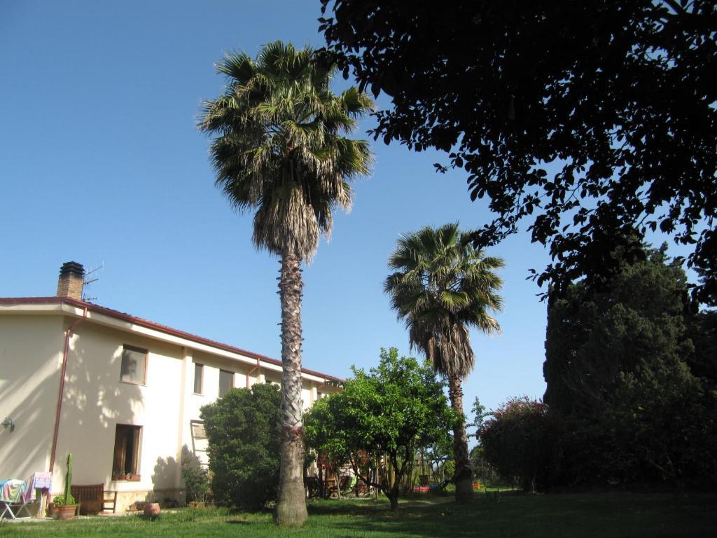 Agriturismo Torre Del Golfo Cropani Exterior foto